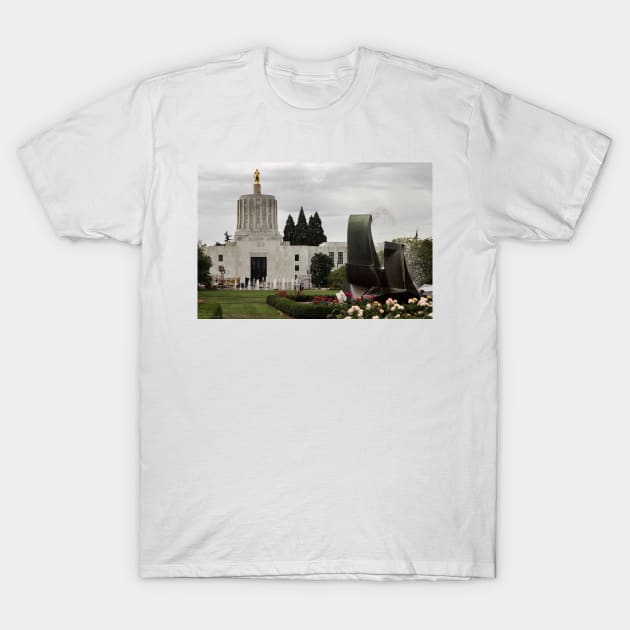 Oregon State Capitol Building © T-Shirt by PrinceJohn